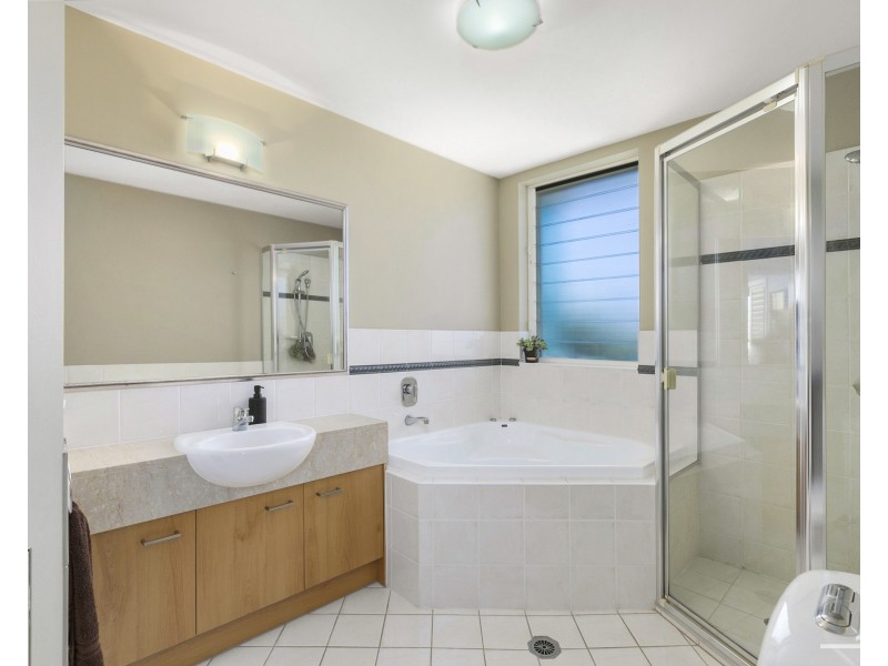 10/28-34 Duke Street, Sunshine Beach QLD 4567