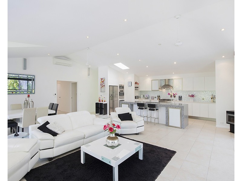 11A Little Cove Road, Noosa Heads QLD 4567