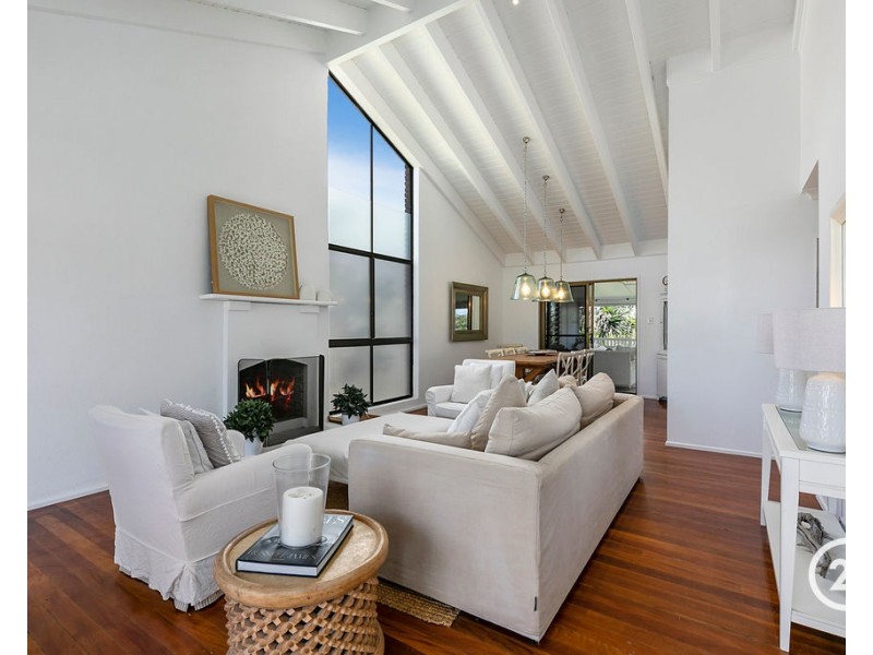 18 Pelican Street, Peregian Beach QLD 4573