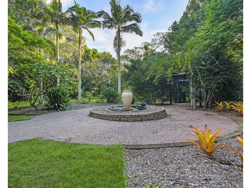 9 Upland Court, Tinbeerwah QLD 4563