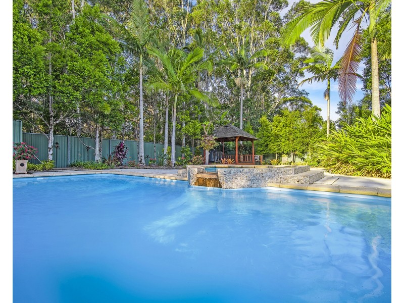 9 Upland Court, Tinbeerwah QLD 4563