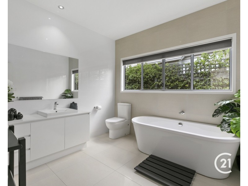 219 Balgownie Drive, Peregian Springs QLD 4573