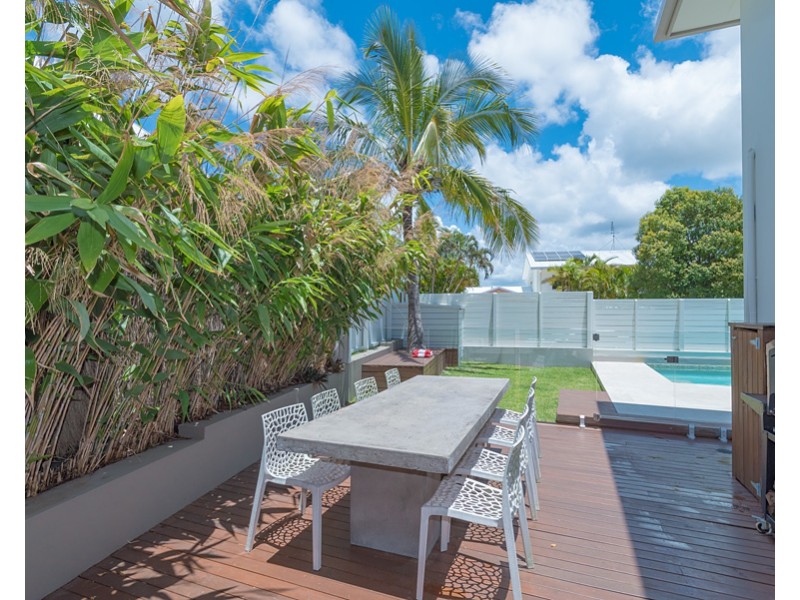 13 Toulambi Street, Noosa Heads QLD 4567