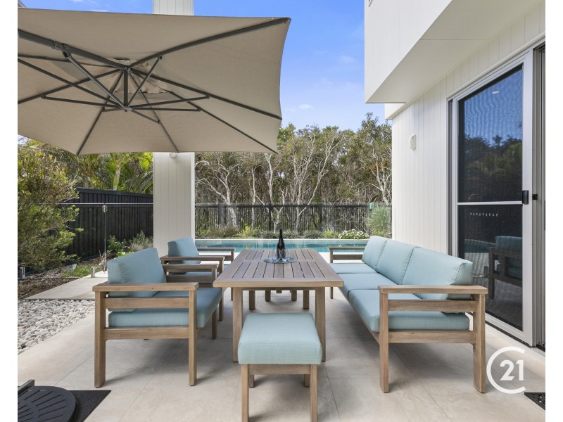 7 Surfside Lane, Mount Coolum QLD 4573