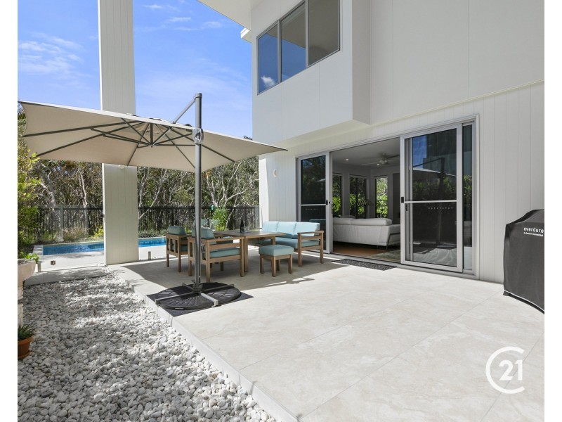 7 Surfside Lane, Mount Coolum QLD 4573