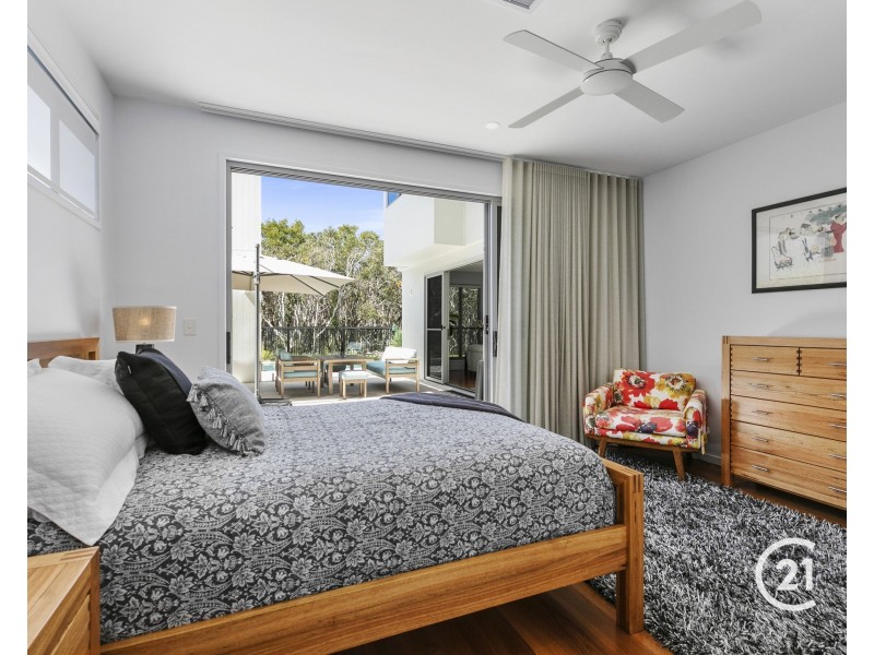 7 Surfside Lane, Mount Coolum QLD 4573