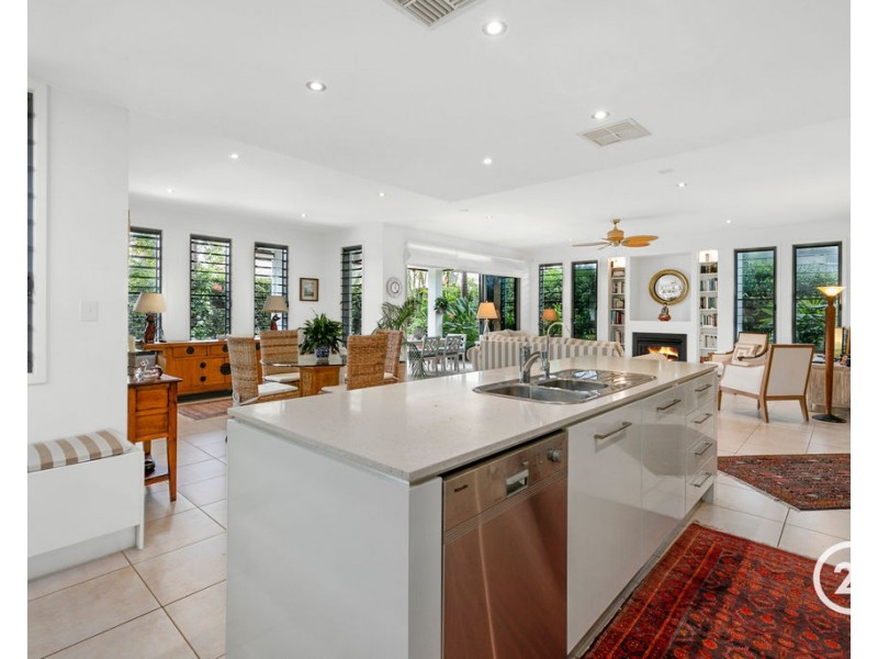 37/115 Peregian Springs Drive, Peregian Springs QLD 4573