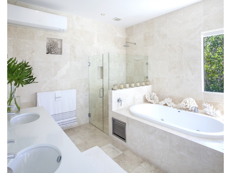 10 Surfside Court, Sunshine Beach QLD 4567