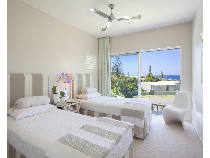 10 Surfside Court, Sunshine Beach QLD 4567