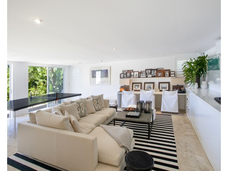 10 Surfside Court, Sunshine Beach QLD 4567