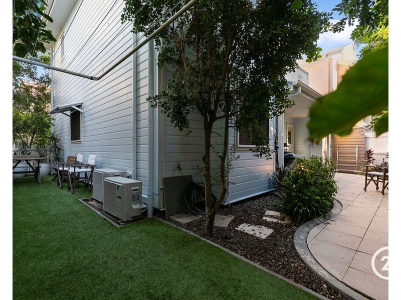 6/12 Duke Street, Sunshine Beach QLD 4567