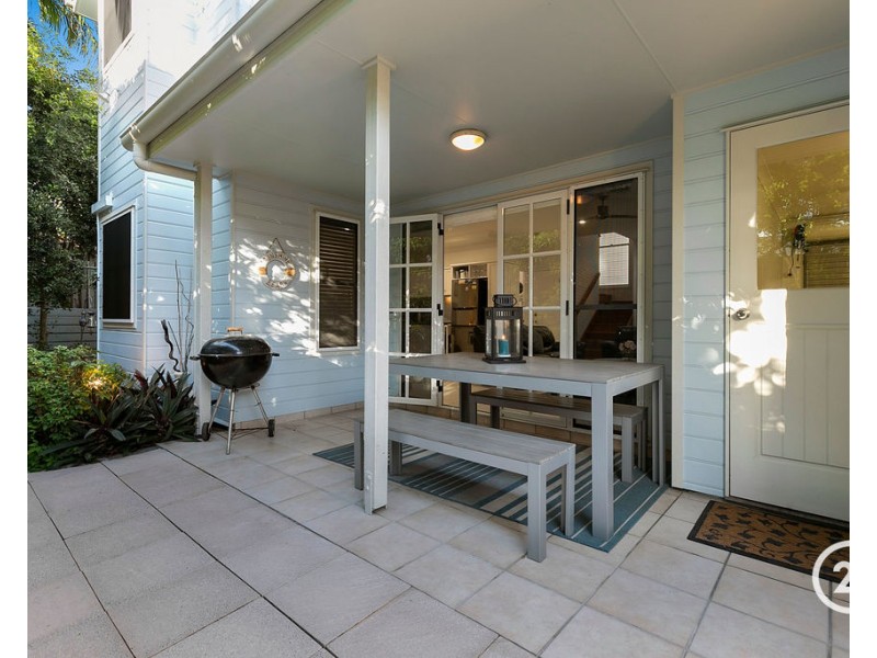 6/12 Duke Street, Sunshine Beach QLD 4567