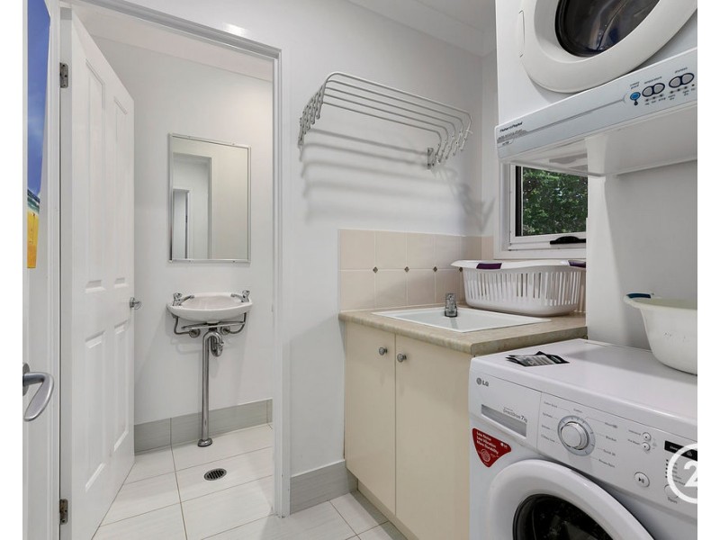 6/12 Duke Street, Sunshine Beach QLD 4567