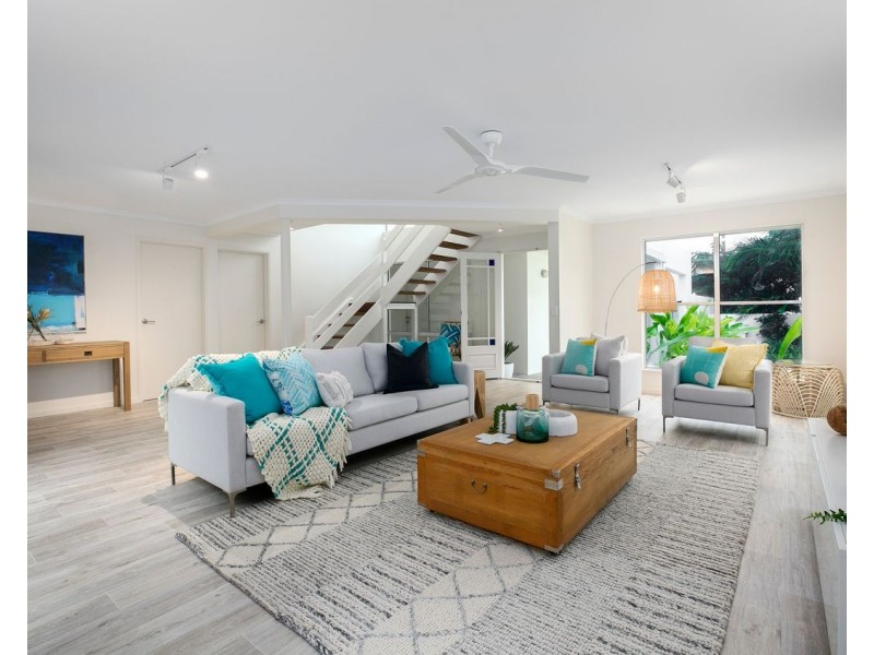 44 Arkana Drive, Noosa Heads QLD 4567
