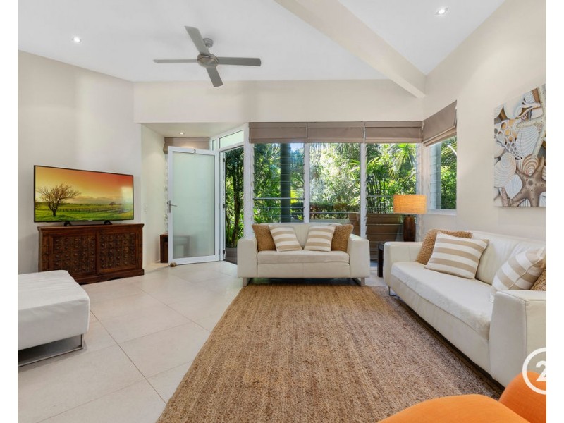 2/1 Ferris Street, Sunshine Beach QLD 4567