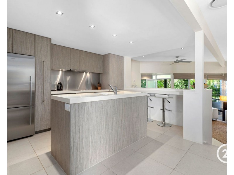 2/1 Ferris Street, Sunshine Beach QLD 4567