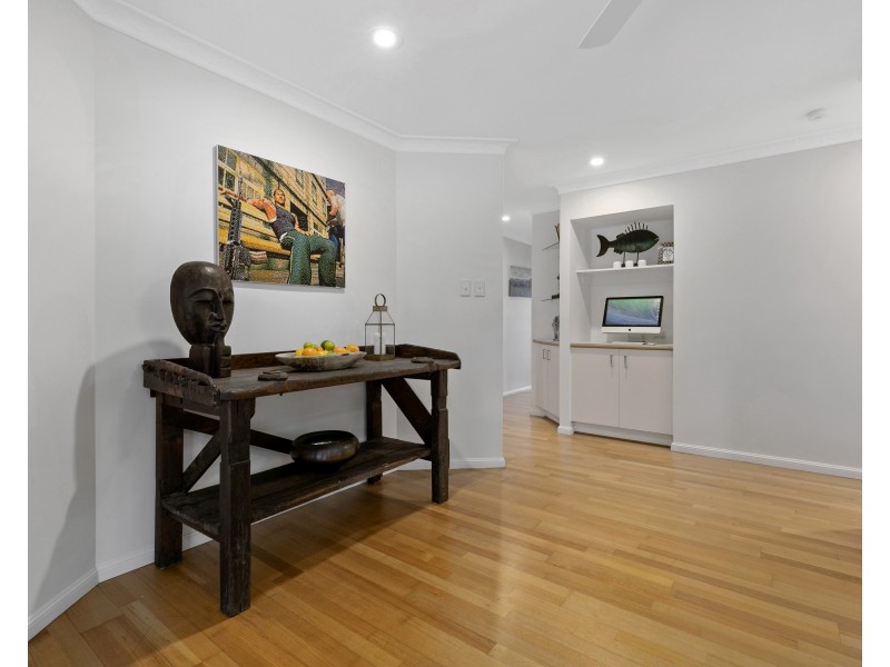 16 Daybreak Court, Castaways Beach QLD 4567
