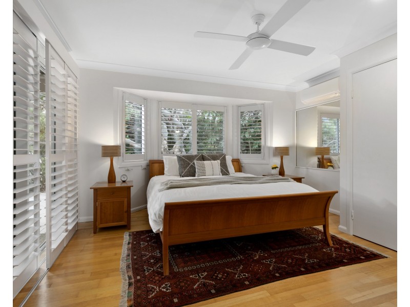 16 Daybreak Court, Castaways Beach QLD 4567