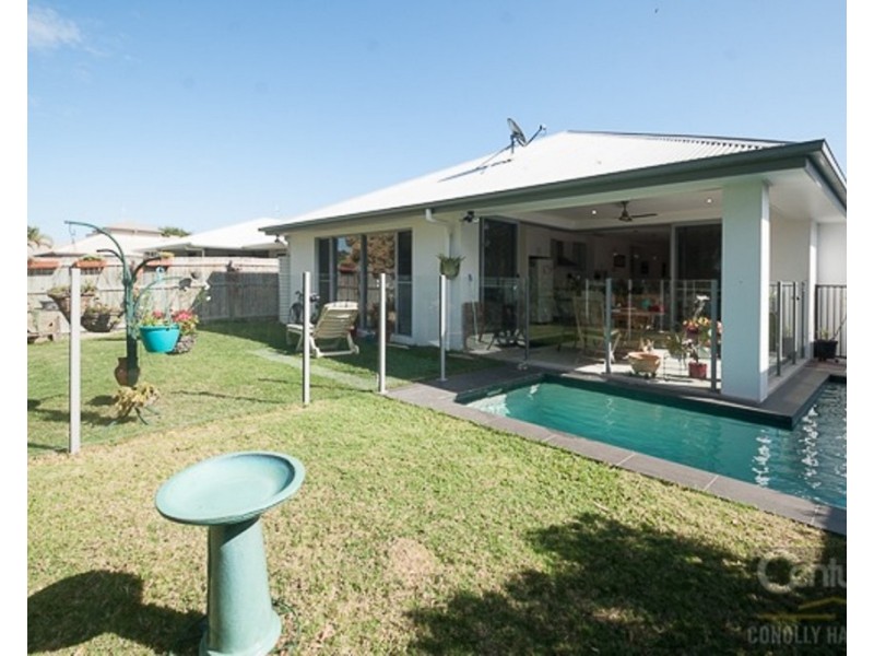 2 Crenshaw Pl, Peregian Springs QLD 4573