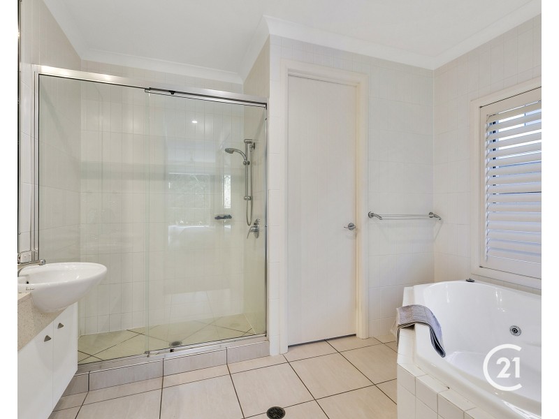 11 Bunker Court, Peregian Springs QLD 4573