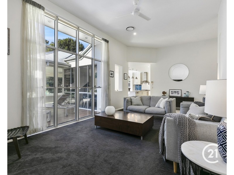 11 Bunker Court, Peregian Springs QLD 4573