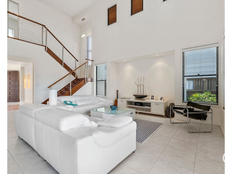 13/115 Peregian Springs Drive, Peregian Springs QLD 4573