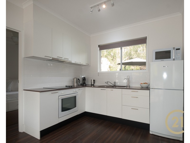 33 Green Gate Road, Cooroibah QLD 4565