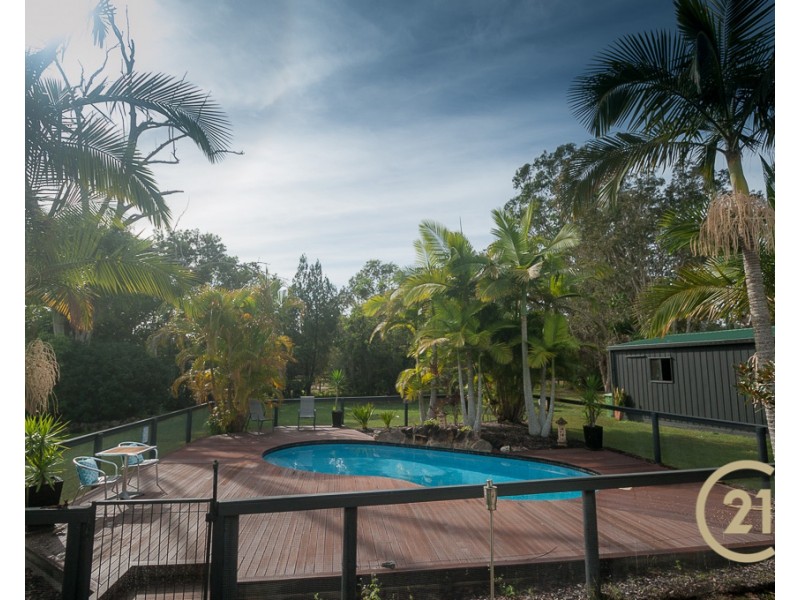 33 Green Gate Road, Cooroibah QLD 4565