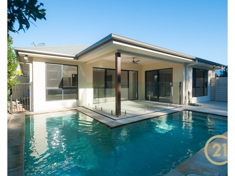 8 Mornington Crescent, Peregian Springs QLD 4573