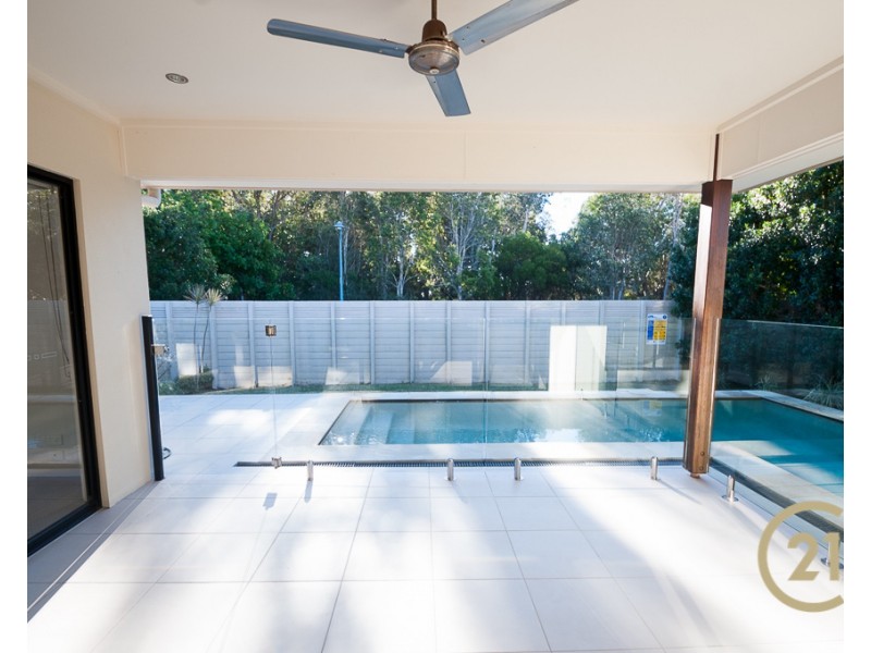 8 Mornington Crescent, Peregian Springs QLD 4573