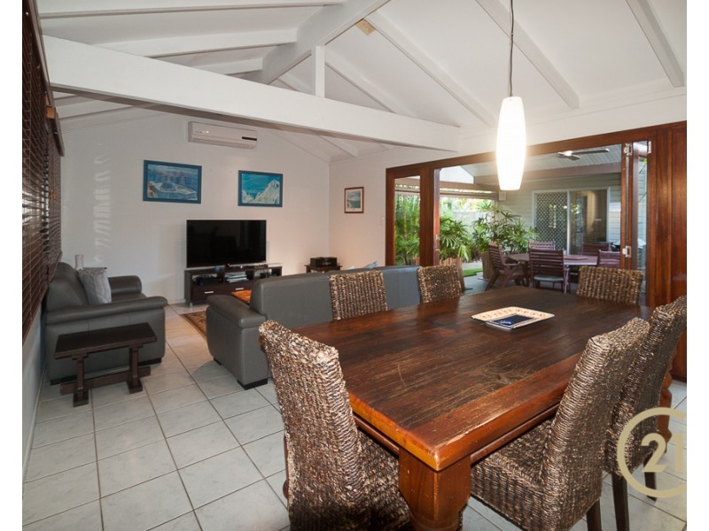 90 Pacific Avenue, Sunshine Beach QLD 4567