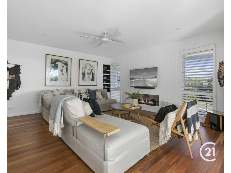 25 Hardy Street, Sunrise Beach QLD 4567