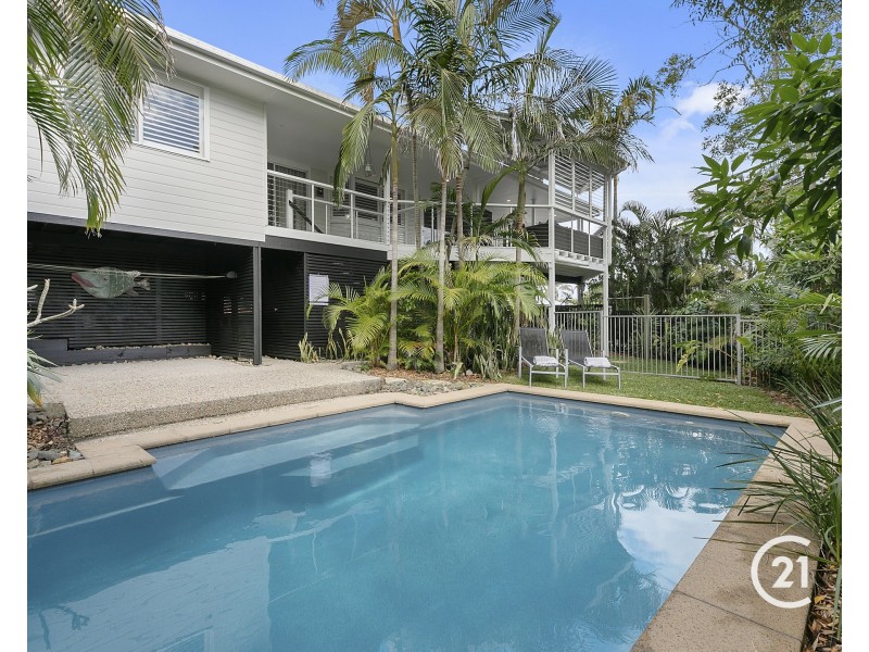 25 Hardy Street, Sunrise Beach QLD 4567