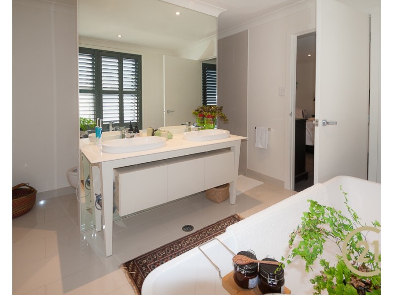 10 Regency Court, Peregian Springs QLD 4573