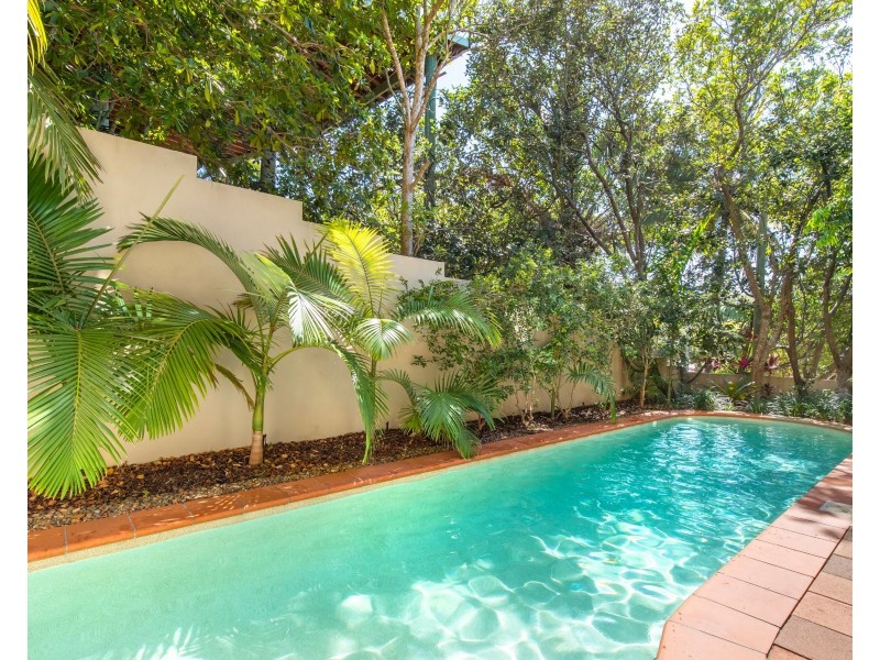 2/33 Duke Street, Sunshine Beach QLD 4567