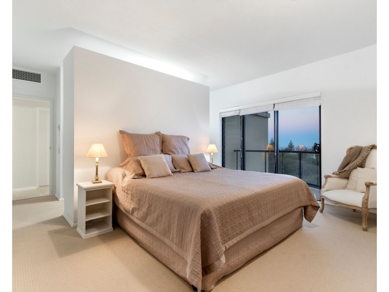 2/33 Duke Street, Sunshine Beach QLD 4567