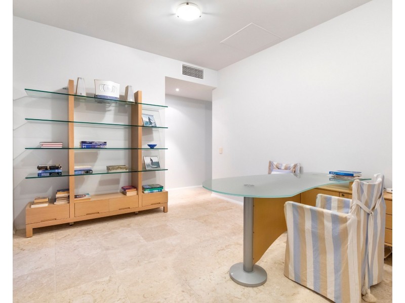 2/33 Duke Street, Sunshine Beach QLD 4567