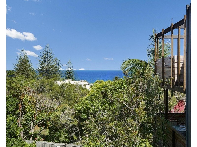 2/49 Duke Street, Sunshine Beach QLD 4567