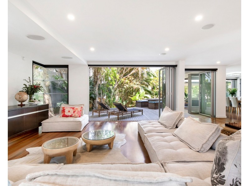 28 Dolphin Bay Drive, Sunshine Beach QLD 4567