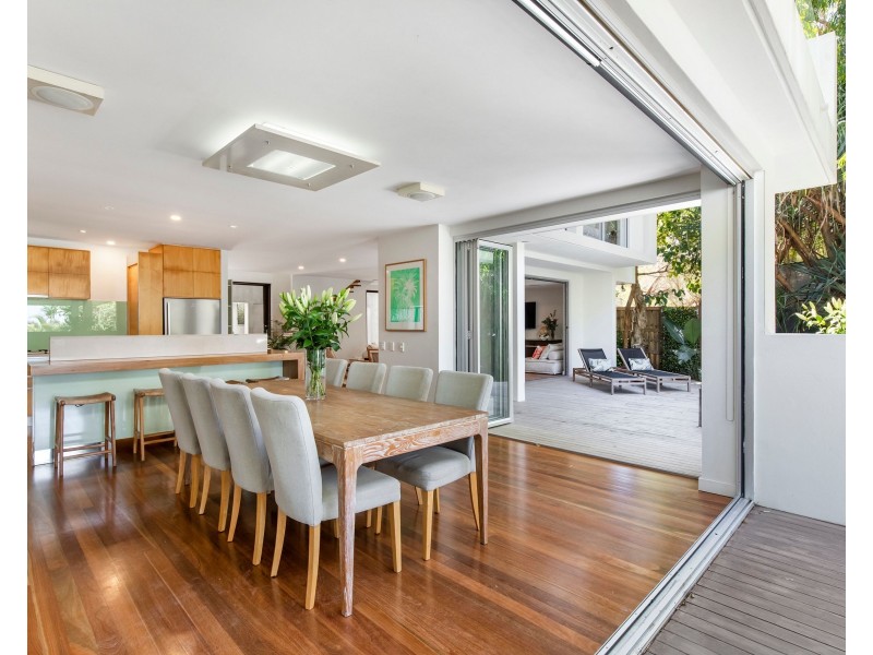 28 Dolphin Bay Drive, Sunshine Beach QLD 4567