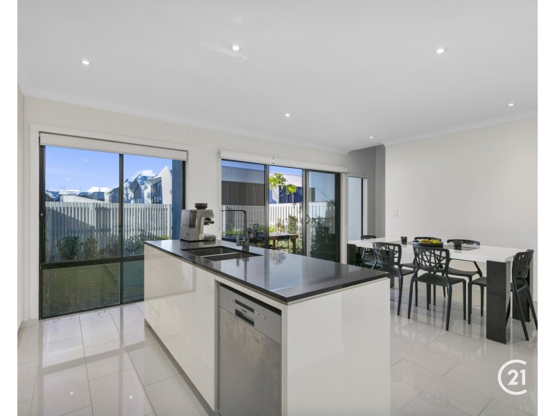 77 Pavilion Drive, Peregian Springs QLD 4573