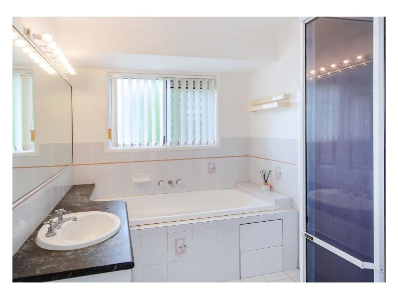 502 McKinnon Drive, Cooroibah QLD 4565