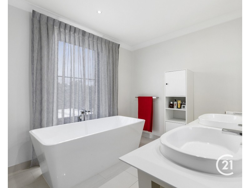 19 Regency Court, Peregian Springs QLD 4573