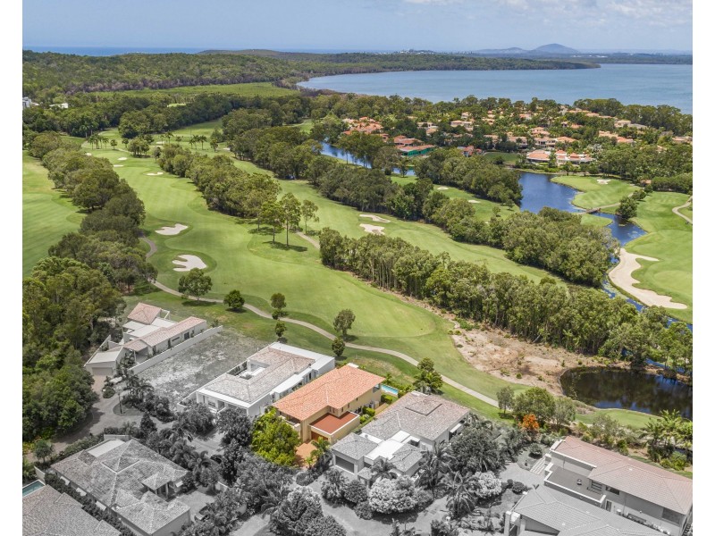 9 Springs Crescent, Noosa Heads QLD 4567