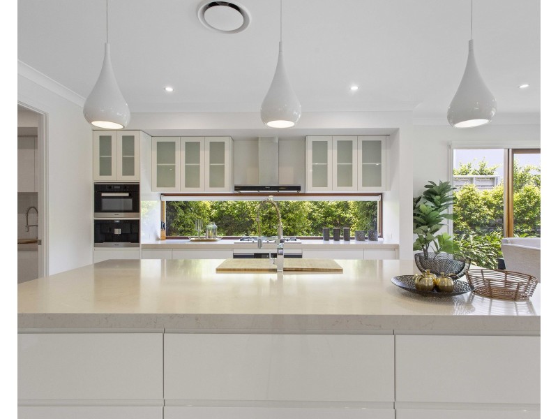 9 Springs Crescent, Noosa Heads QLD 4567