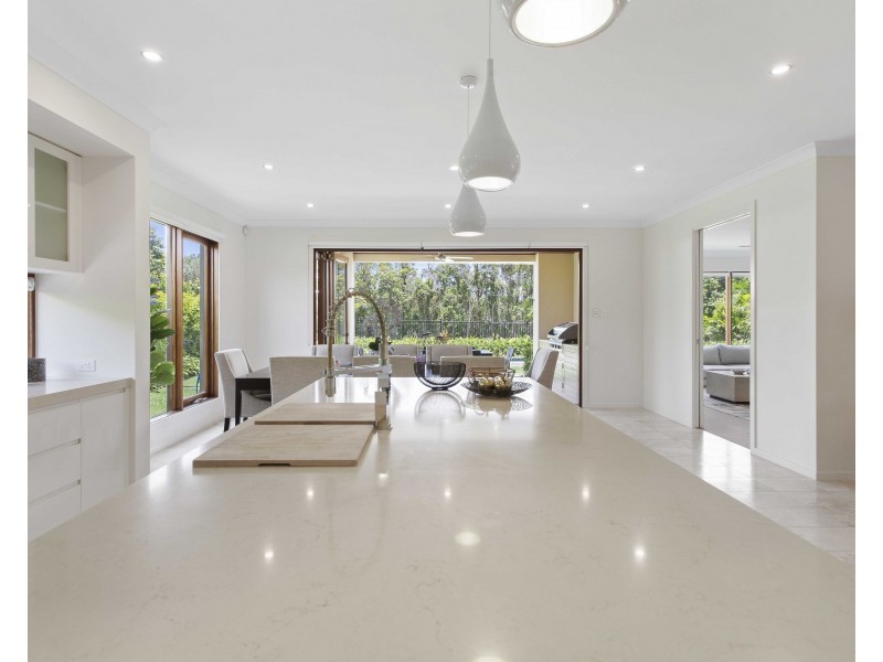 9 Springs Crescent, Noosa Heads QLD 4567