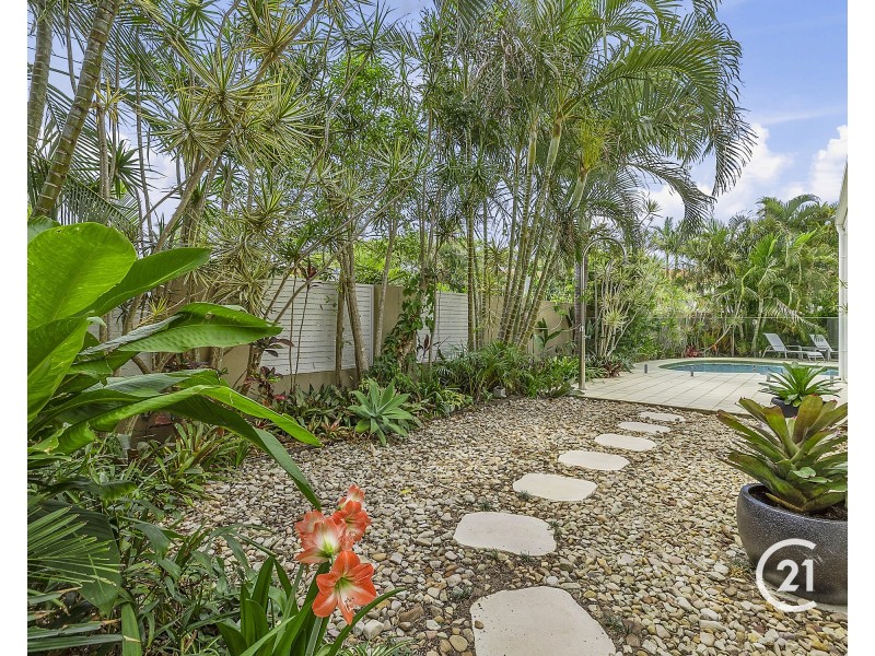 5 Corona Street, Sunshine Beach QLD 4567