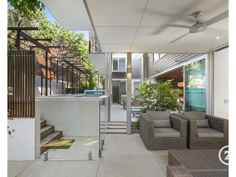 23 Ferguson Street, Sunshine Beach QLD 4567