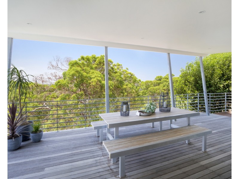 22 Seafarer Court, Castaways Beach QLD 4567