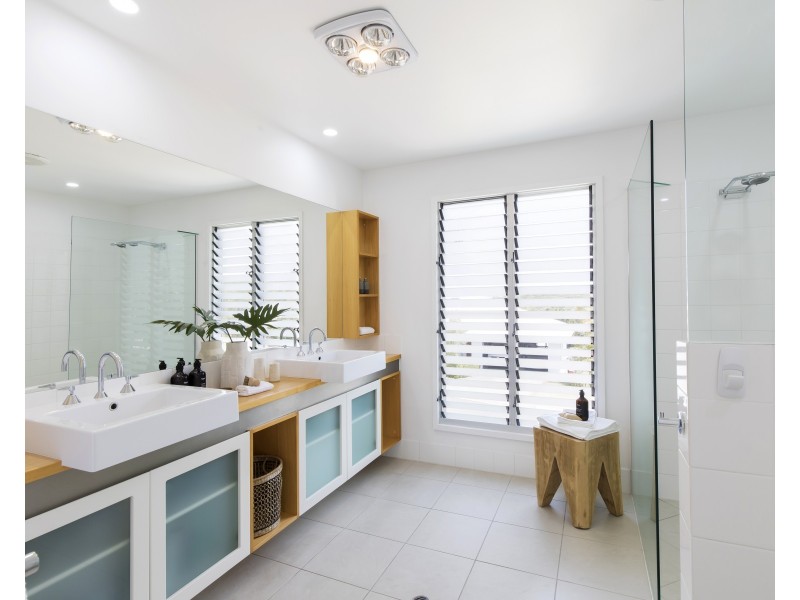 22 Seafarer Court, Castaways Beach QLD 4567